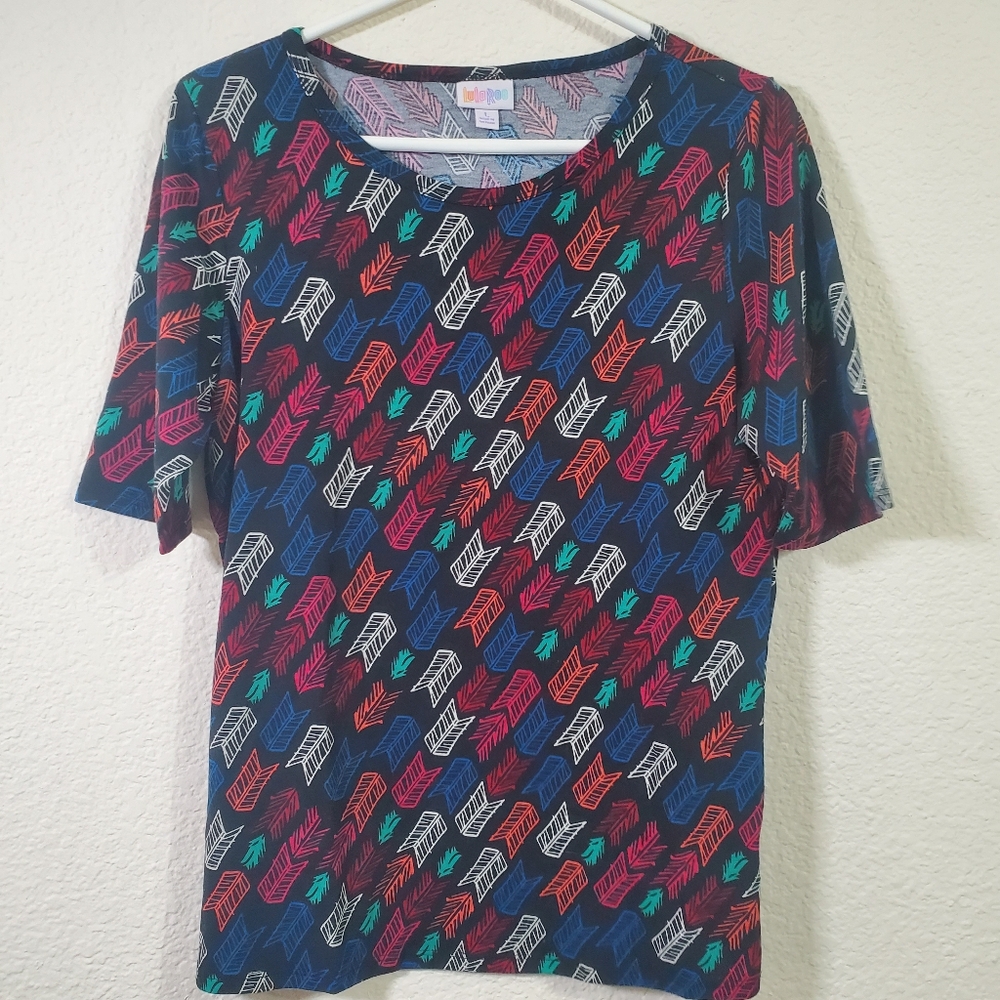 Lularoe Feather Print Short Sleeve Womens Red Black Blue Shirt Large Western